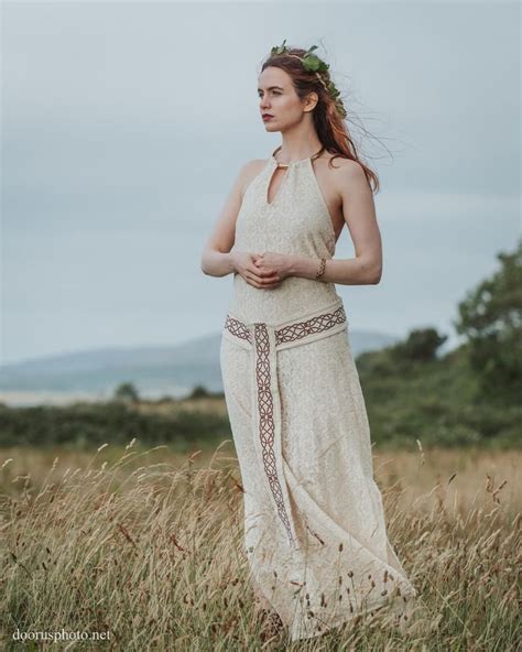 Medb Pagan Wedding Dress Celtic Wedding Natural Wedding Etsy Pagan