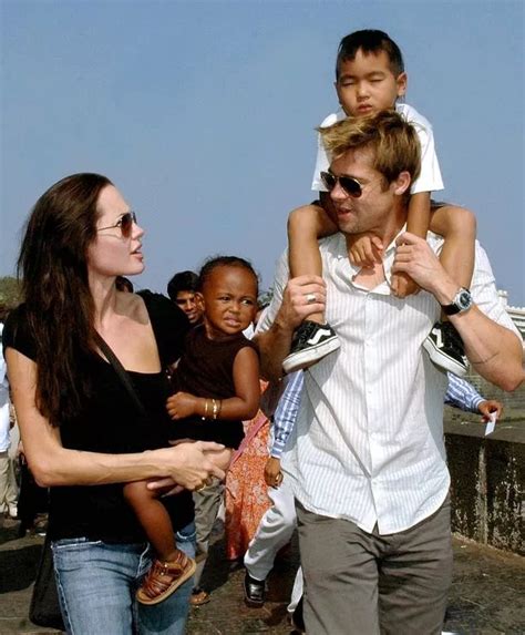Brad Pitt And Angelina Jolie S Love Story From First Meeting To Marriage In Pictures Irish