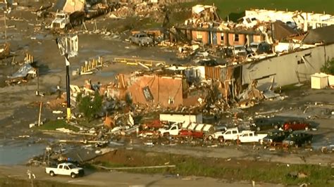 2 Dead After Tornado Tears Through Oklahoma Town Fox 5 San Diego