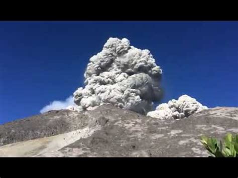 Jika knalpot mengeluarkan asap berwarna putih dari knalpot, motor 2tax tersebut bisa dikatakan normal. Detik-detik Gunung Merapi Mengeluarkan Asap Putih Tebal (2 ...