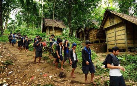Disiplin Tak Keluar Daerah Suku Baduy Nol Kasus Corona Di Masa Pandemi