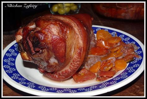 Codillo de cerdo en el horno al cidra con tomates y arroz. CODILLO AL HORNO CON VERDURAS Y VINO TINTO | Codillo al ...