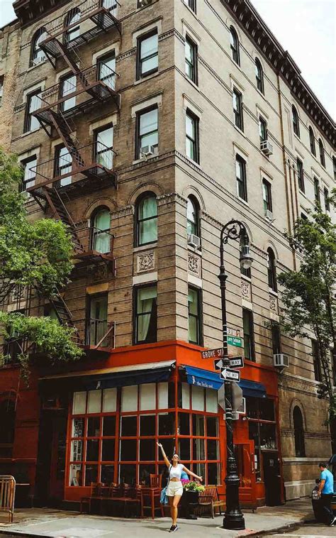 Nyc Instagram Spots The Friends Building On The Corner Of Bedford St