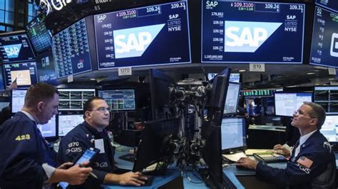 Wall Street Enjoys Trading Bonanza From Market Turmoil