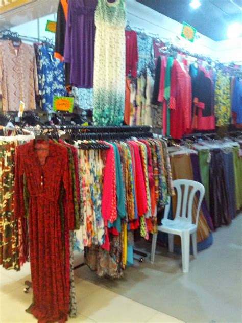 It is located in pudu, the heart of kuala lumpur, a few minutes from the city's golden triangle, in the fashion wholesale area of jalan kenanga. Rezeki FitrahPahmy: Kenanga Wholesale City (KWC)