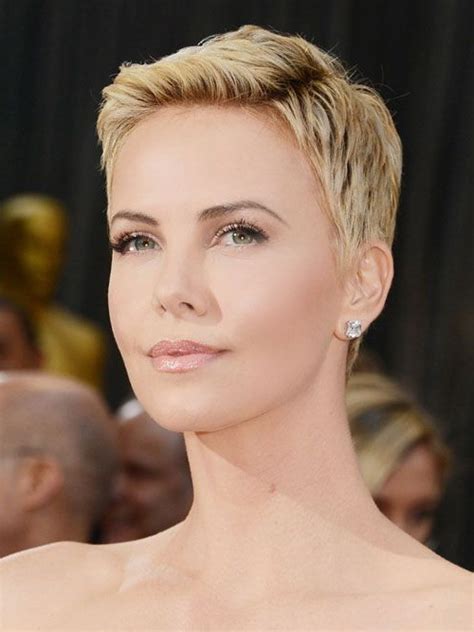 Wanna know how to style your curly hair? Super Short Hairstyles For Women - Elle Hairstyles