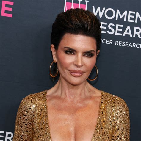 Former Rhobh Lisa Rinna 60 Wows Fans With Nude Selfie Hello