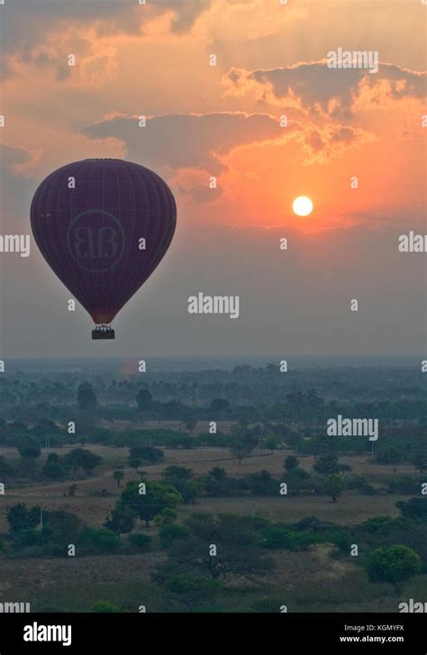 Balloons Over Bagan Myanmar Burma Stock Photo Alamy