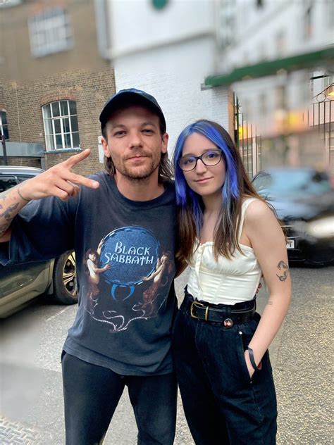 HL Daily On Twitter Louis With Another Fan Today Via SpaceyLovey Music Theater Theatre