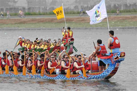 Many legends circulate around the festival but the most popular is the legend of. Dragon Boat Festival | Dragon Boat Festival - Pittsburgh ...
