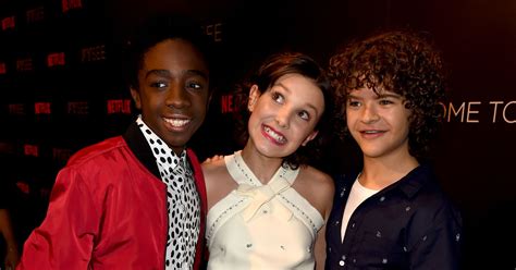 Making the second season of a hit show is never easy. 'Extra' Exclusive: 'Stranger Things' Cast Gives Scoop on ...