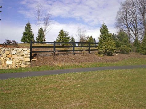 We will provide the best horse fencing possible at the best prices! PRIZM VINYL FENCES Style: 3 Rail Ranch Color: Chestnut ...