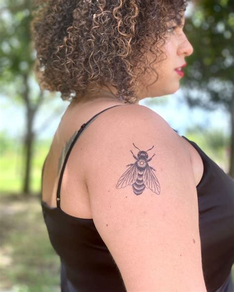 Big Bee Temporary Tattoo Honey Bee Bumble Bee Tattoo Etsy