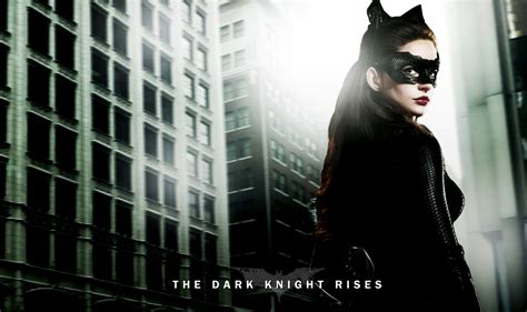 9 Sizzling Anne Hathaway Catwoman Wallpapers