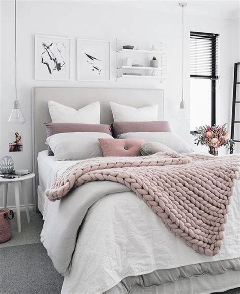I have been cruising pinterest and i'm loving the black and white wall ideas i've been seeing. best ideas about white grey bedrooms pinterest bedroom ...