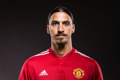 Zlatan Ibrahimovic injury: Jose Mourinho reveals Manchester United's
