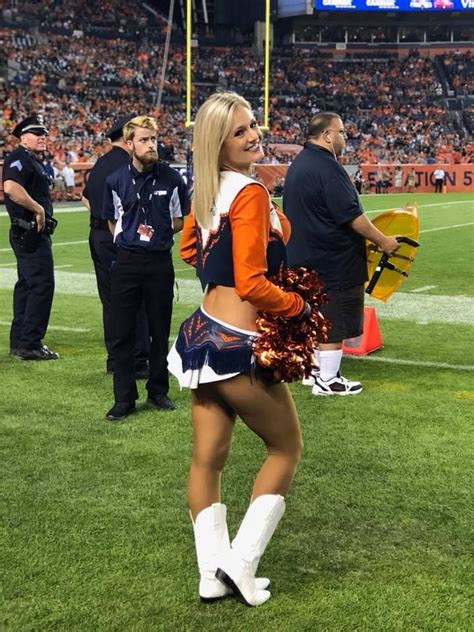 denver broncos cheerleader broncos cheerleaders denver bronco cheerleaders hottest nfl