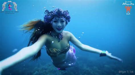 Syrena Singapores First Mermaid In Amed Bali Youtube
