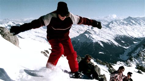 #ev zug #linus omark #henrik zetterberg #my gifs #crappy looking gif #because tumblr decided to error me 500 times forcing me to change it. Snowboards sind Schnee von gestern - Verkäufe stark eingebrochen