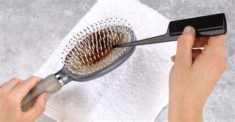 How To Clean Your Hairbrush In Easy Steps