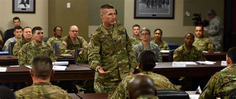 Sma Daileys Top 10 Leadership Tips For Sergeants Major Is It Great