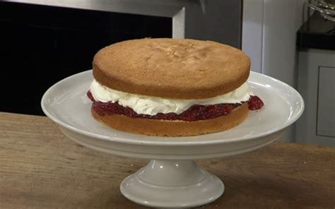 Victoria sponges are generally filled with jam, and are undecorated on the top, but you can serve each piece with a dollop of whipped cream, or shake some. James Martin Genoise sponge with strawberry jam and cream ...