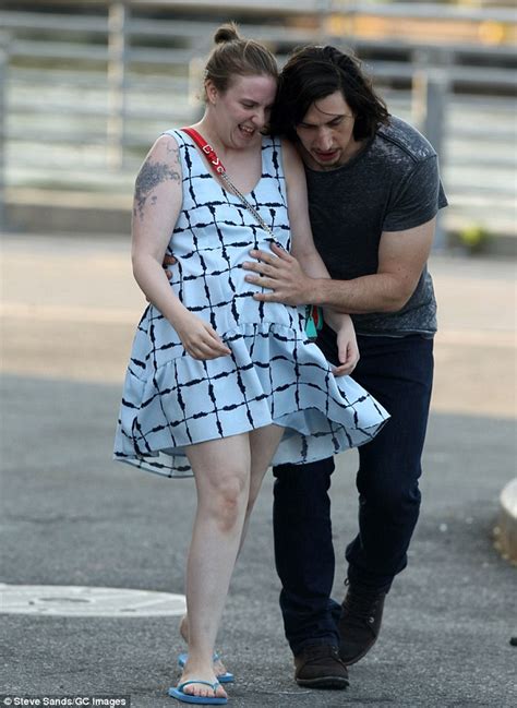 Lena Dunham Kisses Adam Driver On The Nyc Set Of Girls Sixth And Final Season Daily Mail Online