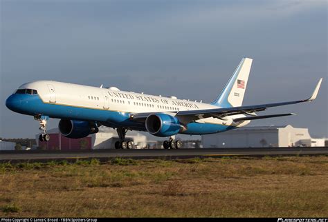 09 0015 Usaf United States Air Force Boeing 757 2q8wl Photo By Lance
