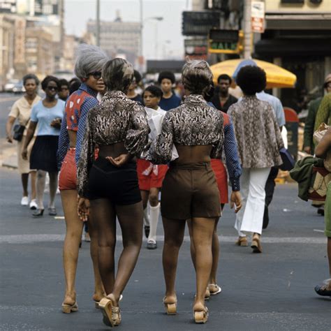 TBT Epic Photos Of Black Excellence From Harlem In The S Essence S Black Fashion