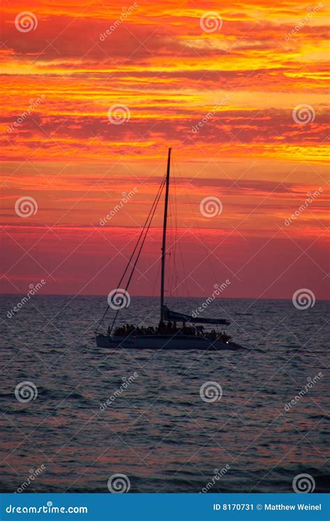 Yacht At Sunset Stock Image Image Of Colours Colorful 8170731