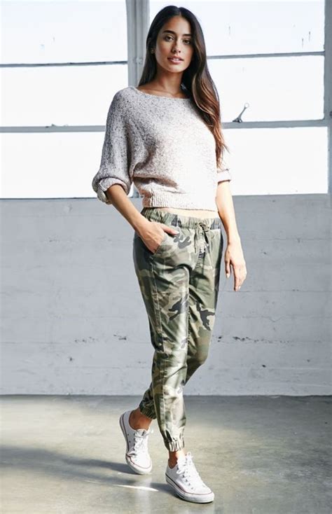 25 Stylish Ideas To Wear Camo Pants To Look Hot As Hell