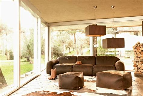 Farbe braun ideen sofa im wohnzimmer zimmer streichen ideen. Deko Ideen: Wohnzimmer Ideen mit brauner Couch für ein ...