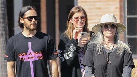 Although he has always been the lead vocals, rhythm guitar, and songwriter for american band thirty. Jared Leto & Valery Kaufman Are Still Hanging Out, Spend ...