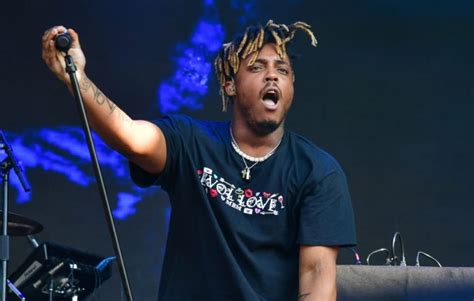 Scopri ricette, idee per la casa, consigli di stile e altre idee da provare. Watch Juice WRLD become a comic book hero in 'Come And Go ...