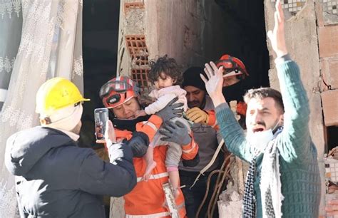 WHO dodental aardbevingen Turkije en Syrië meer dan 35 000 Marokko