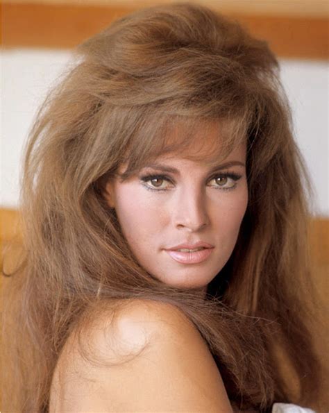 Love Those Classic Movies In Pictures Raquel Welch