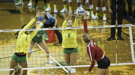 Highlights No 16 Oregon Womens Volleyball Wins First Set Drops Next