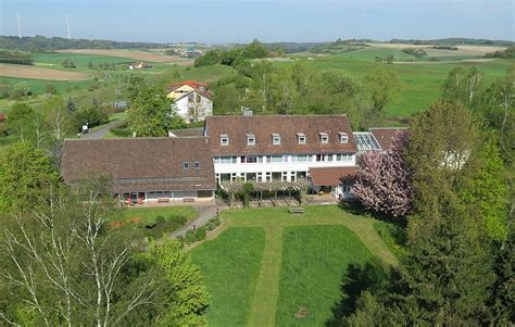 Landhaus friede, ein hotel in müllheim vögisheim, am ortsrand ruhig gelegen, in familiärer atmosphäre Herzlich willkommen | bruderkreis.de