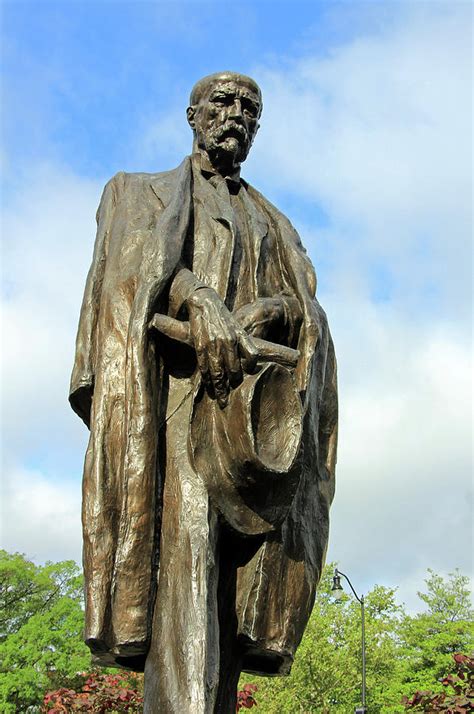 Tomas Garrigue Masaryk Statue Photograph By Cora Wandel Fine Art America