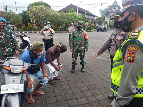 Tim Penindak Yustisi Agung Covid 19 Tindak Pelanggar Prokes Di Pasar