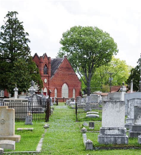 Beautiful greenwood is located in the lower piedmont region of upstate south carolina. Magnolia Cemetery (Greenwood, South Carolina) - Wikipedia