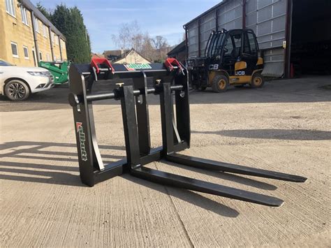 Round Bar Pallet Fork Carriage With Forks Albutt Attachments