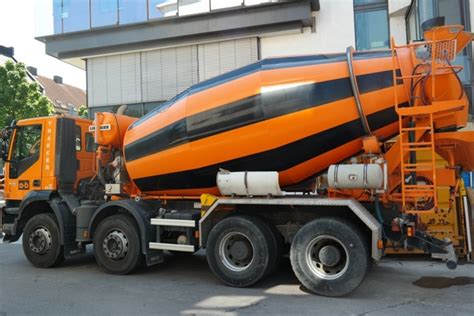 Concrete mixer concrete mixing vehicle vehicle Free stock photos in