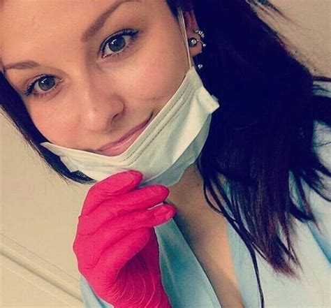Pin By Forxe On Nurse Gloves Smr Female Dentist Beautiful Nurse Dentist
