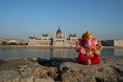Hungría es uno de los veintisiete estados soberanos que forman la unión europea. Ganesh en Budapest (Hungría) - Mis viajes por ahí » Mis viajes por ahí