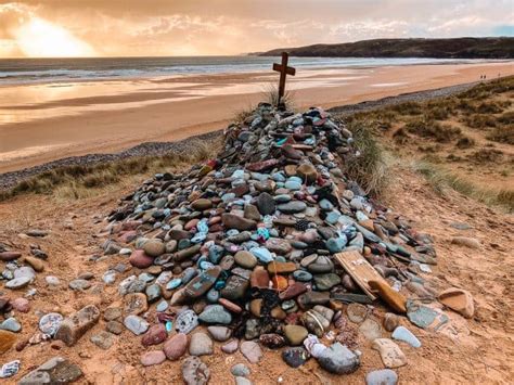 How To Find Dobbys Grave In Freshwater West Harry Potter Beach Wales