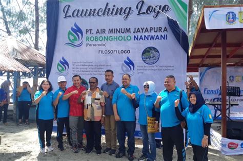 Penjabat Wali Kota Jayapura Meluncurkan Logo Pdam Jayapura Antara News Papua
