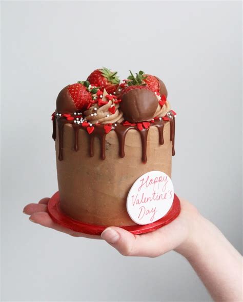 mini valentine s chocolate dipped strawberry cake in 2020 chocolate dipped strawberries cake