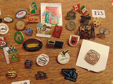 39 Collectible Lapel Pins Schmalz Auctions