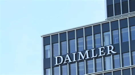 Daimler Setzt Mitarbeiter Verst Rkt In Kurzarbeit